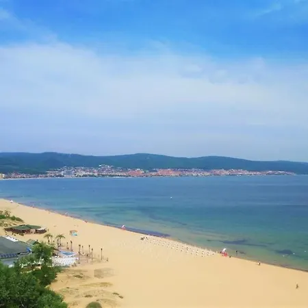 Apartment Good Vibes Avalon - уютен, двустаен с басейн, тераса и Wi-fi