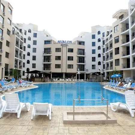 Good Vibes Avalon Apartment